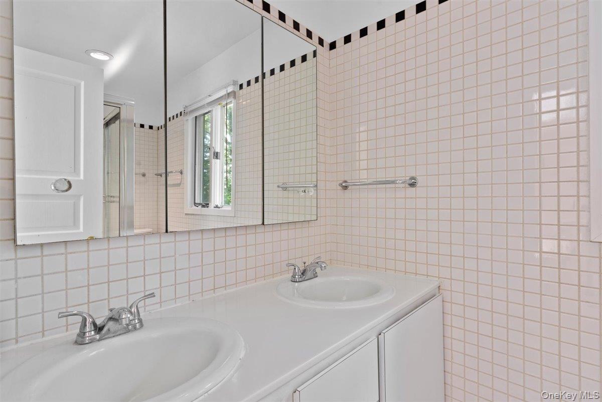 15 Sherwood Lane – For Rent photo 17