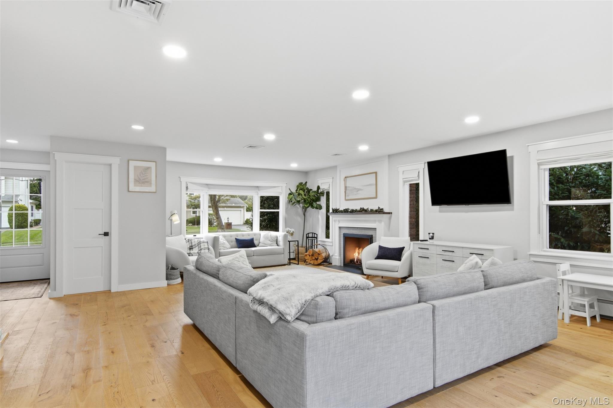 10 Hilltop Lane – For Sale photo 7