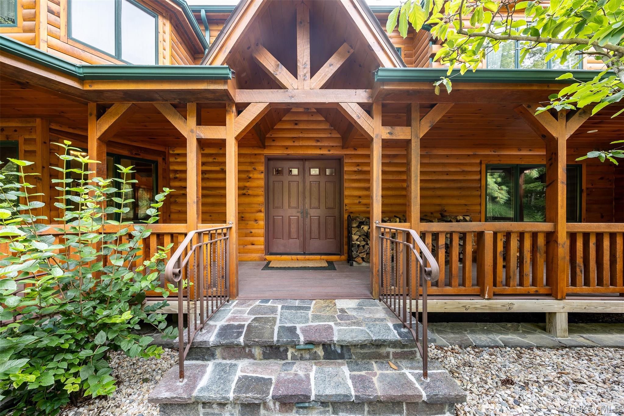 162 Crum Elbow Road – For Sale