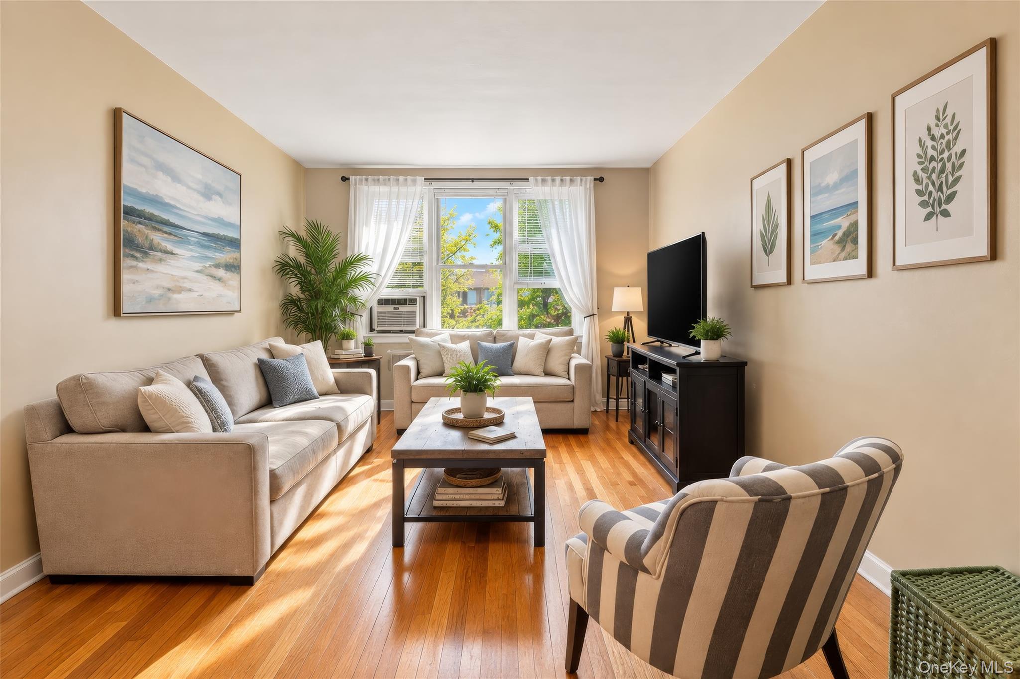 300 N Broadway, Unit 4M photo 3