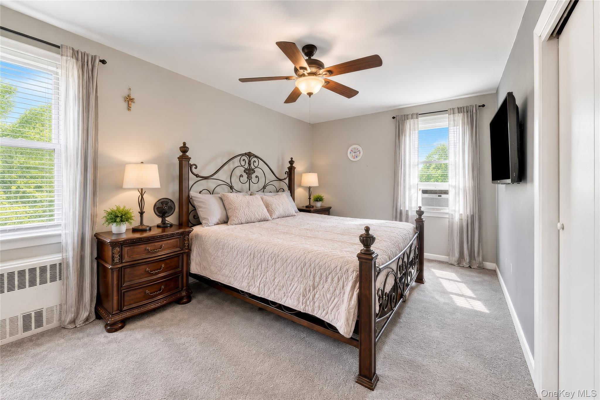 300 N Broadway, Unit 4M photo 4
