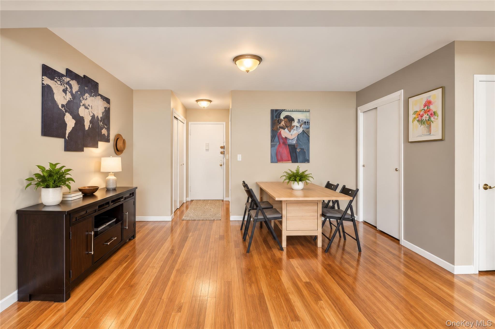 300 N Broadway, Unit 4M photo 12