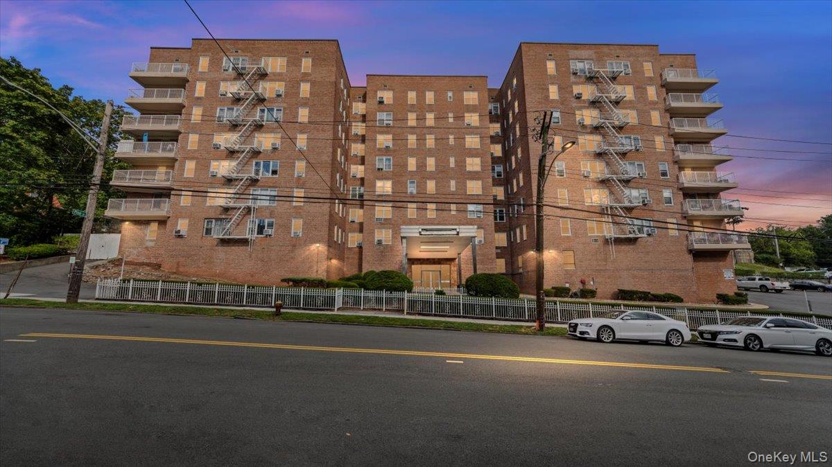 300 N Broadway, Unit 4M photo 20