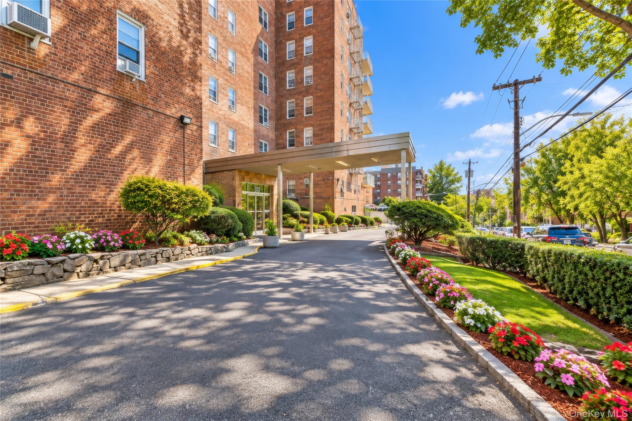 300 N Broadway, Unit 4M photo 21