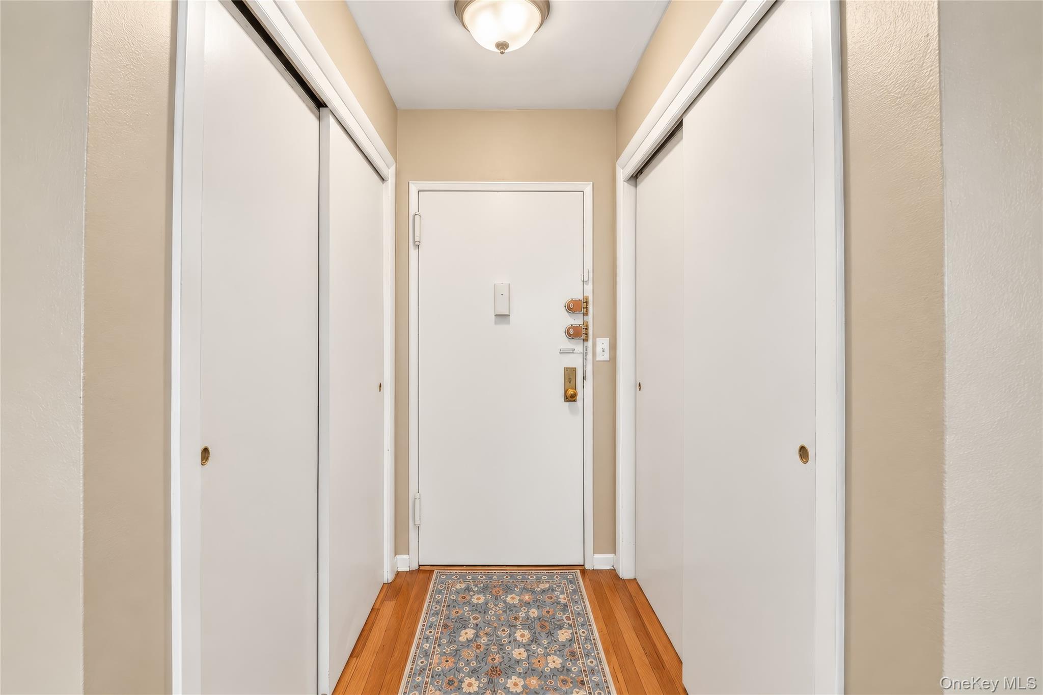 300 N Broadway, Unit 4M photo 15