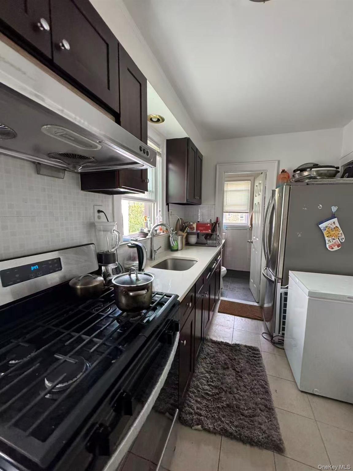 140-24 Quince Avenue – For Sale photo 4