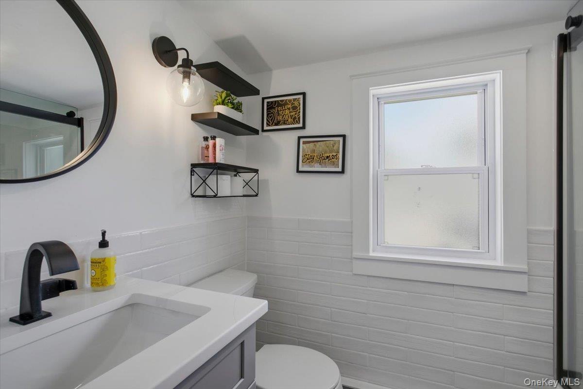 8 E Willow Street – For Sale photo 26