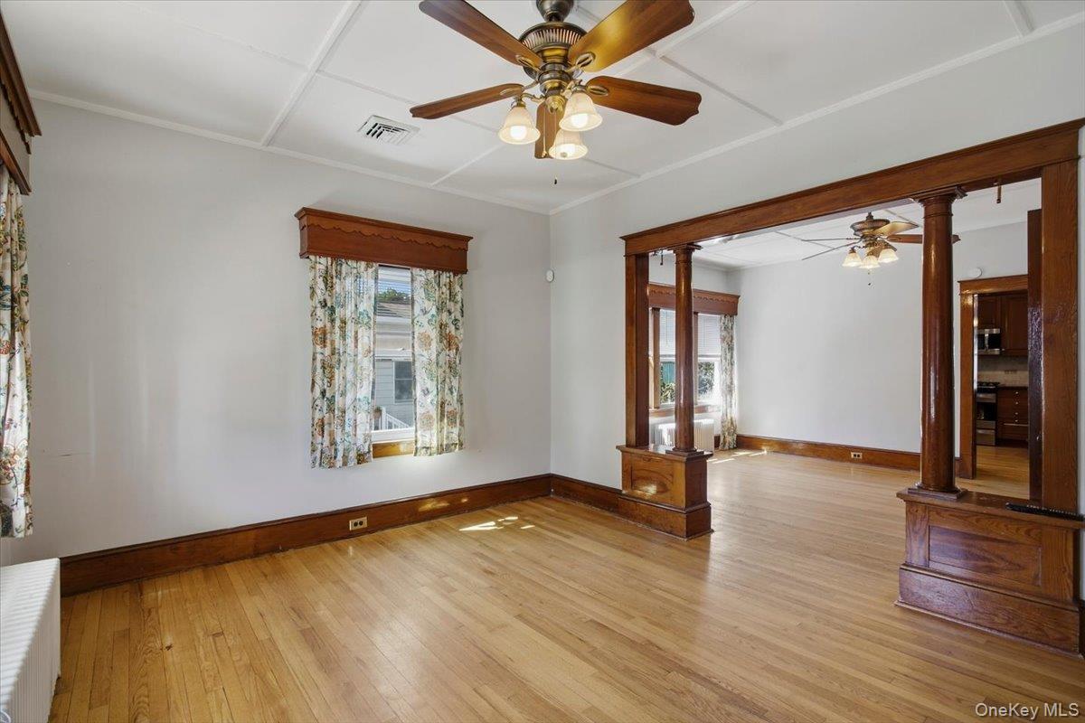 8 E Willow Street – For Sale photo 12