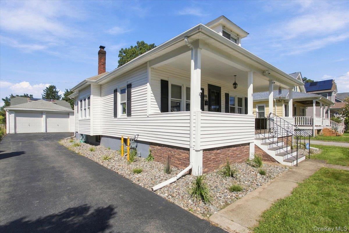 8 E Willow Street – For Sale photo 35