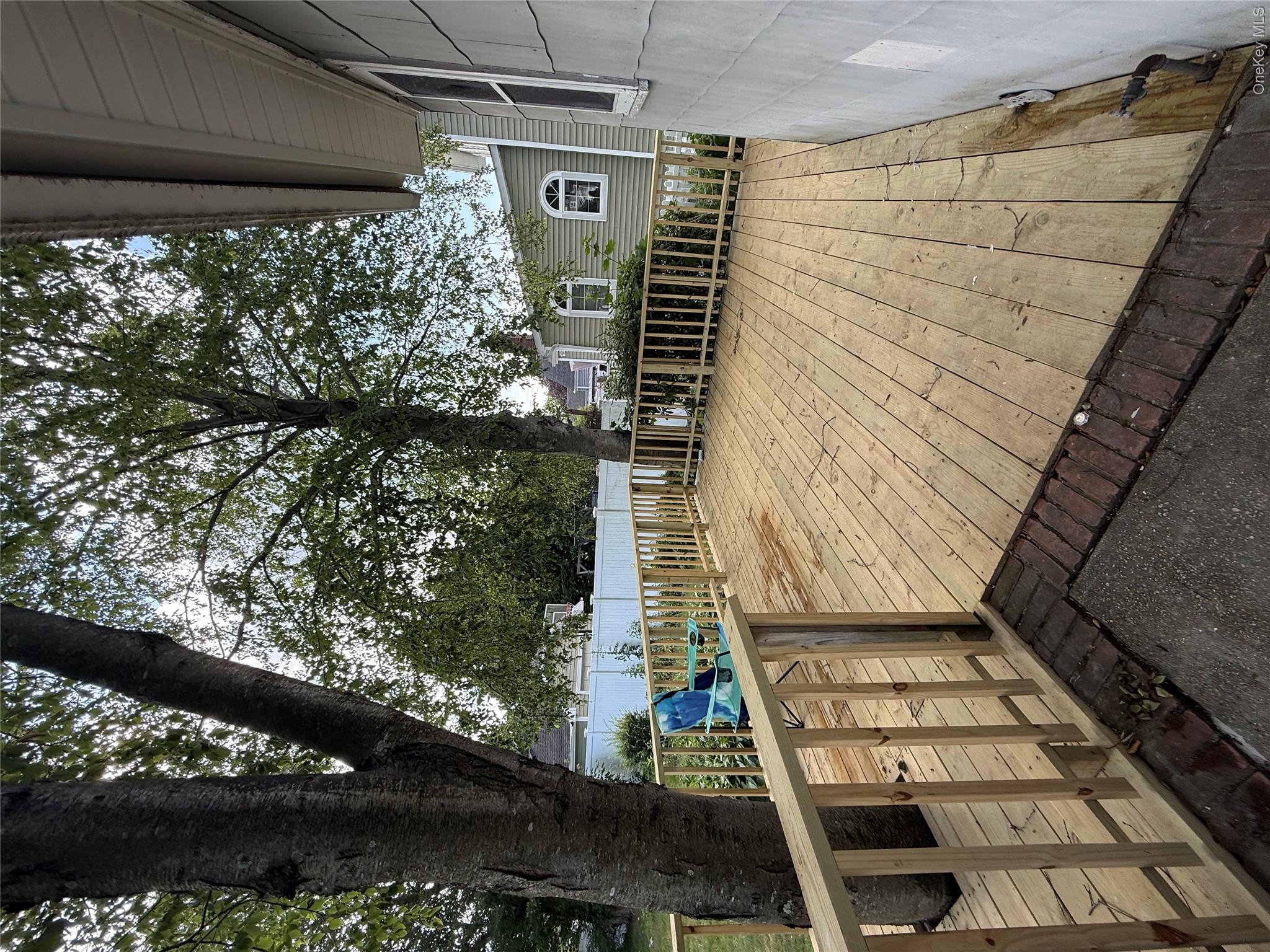 77 Woods Avenue – For Rent photo 6
