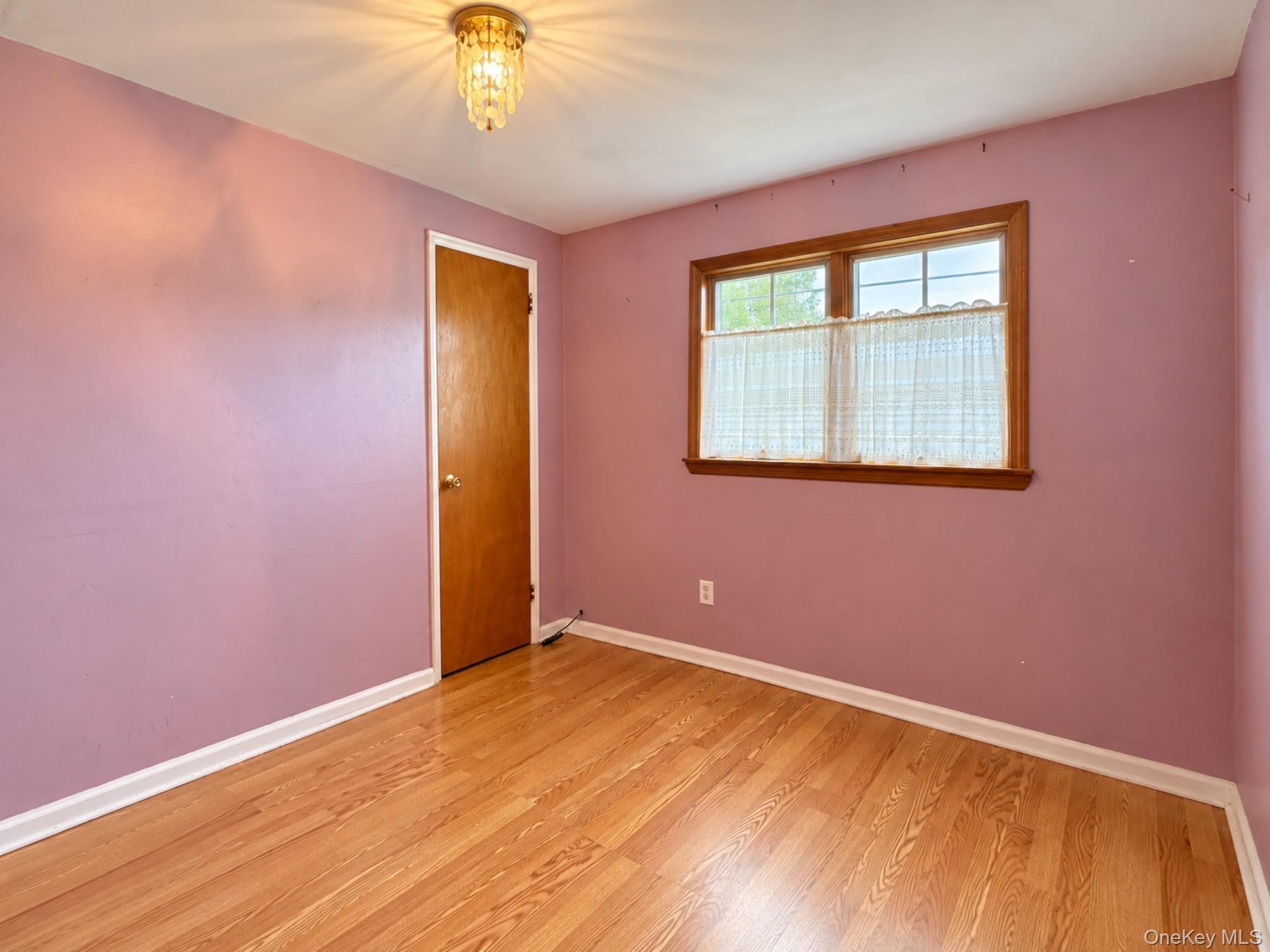 2 Maple Avenue – For Sale photo 14