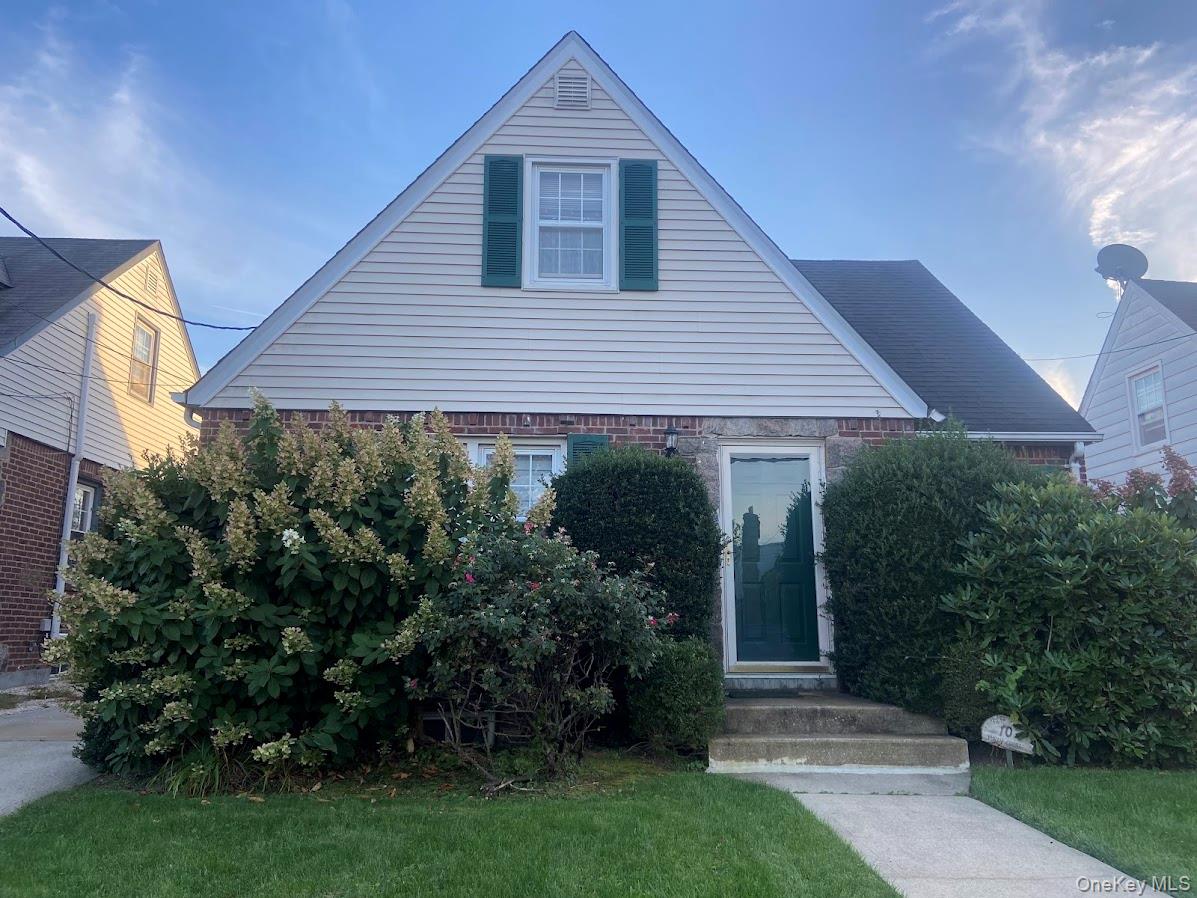 10 Purdy Court – For Sale