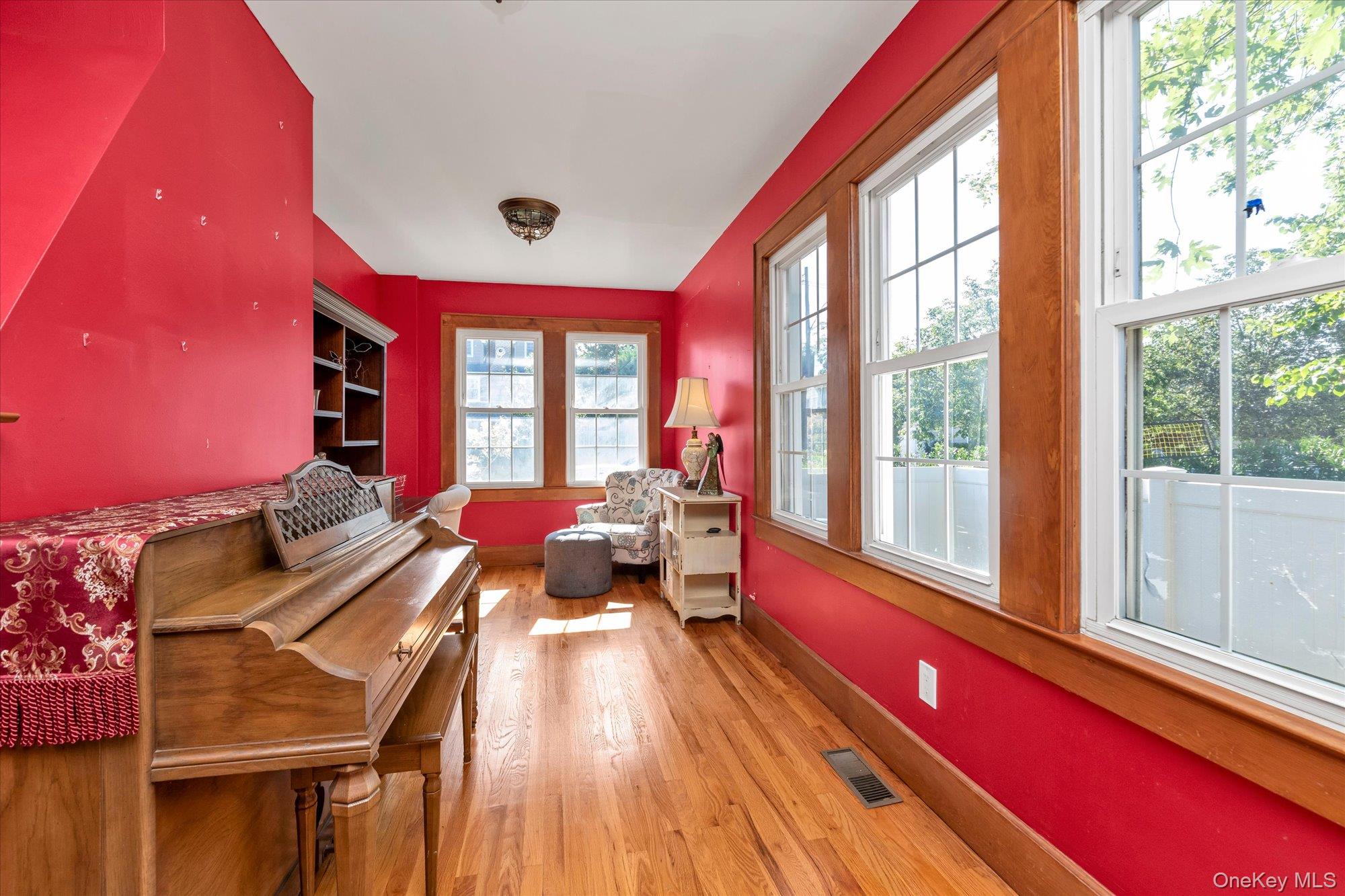 238 Burtis Avenue – For Sale photo 14