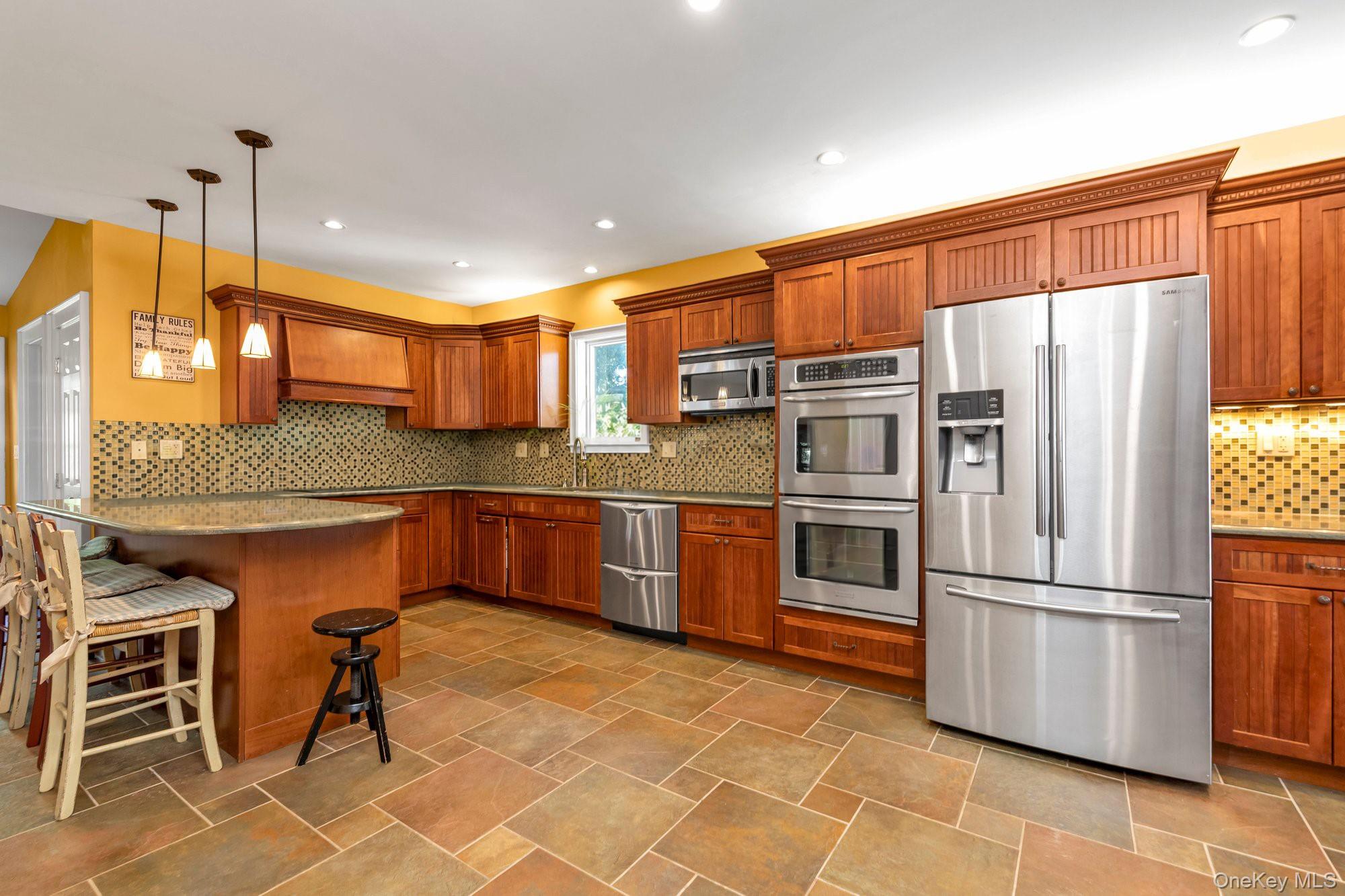 238 Burtis Avenue – For Sale photo 8