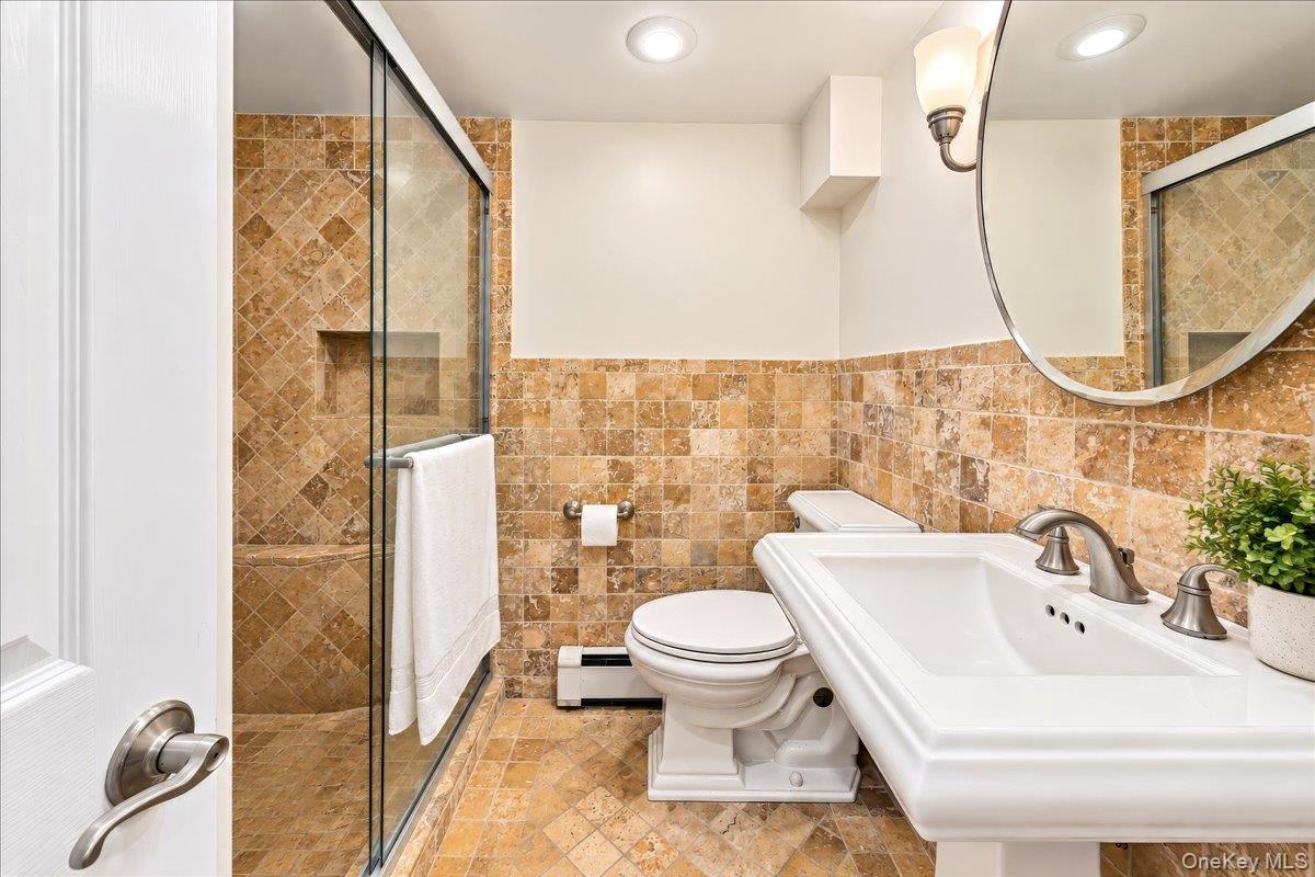 20 Edgewood Park – For Sale photo 12