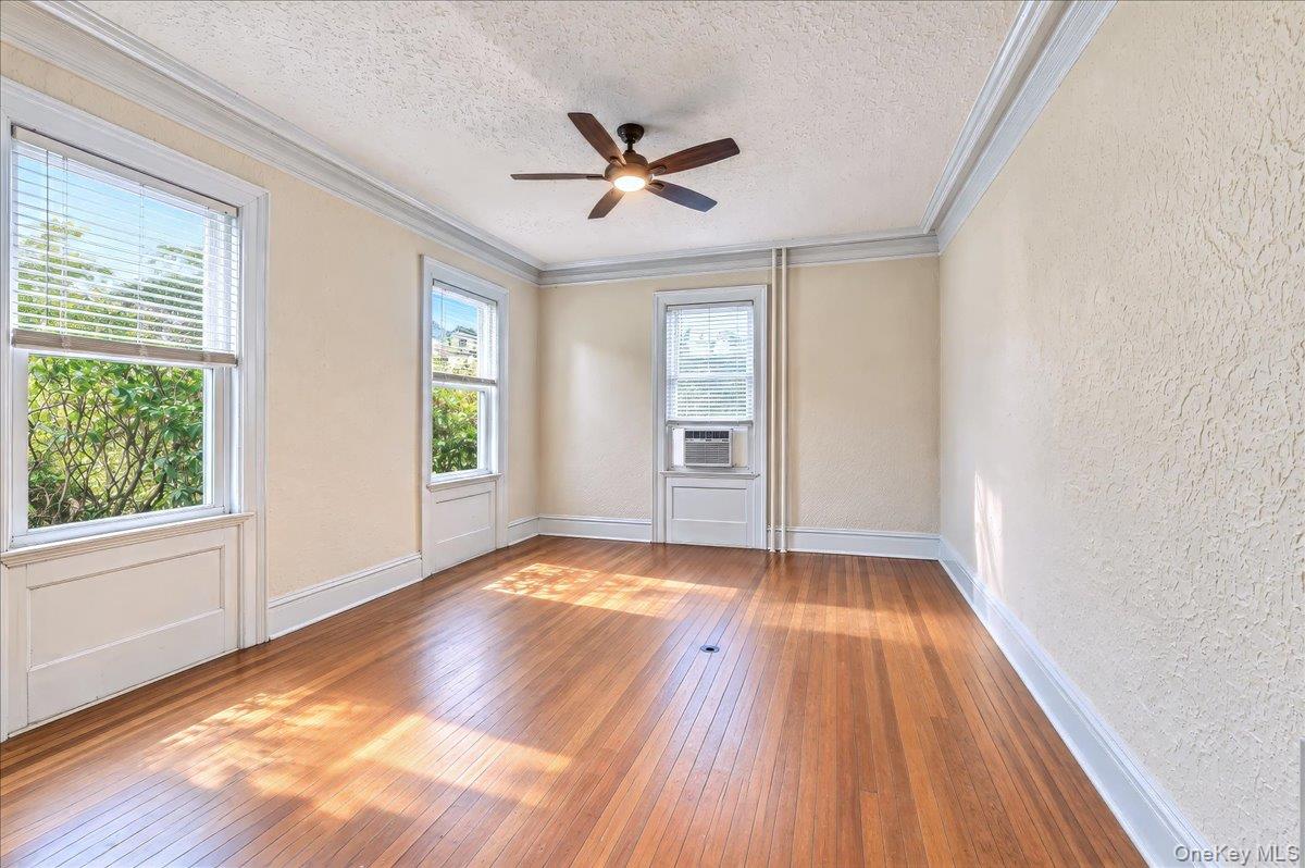 20 Edgewood Park – For Sale photo 4