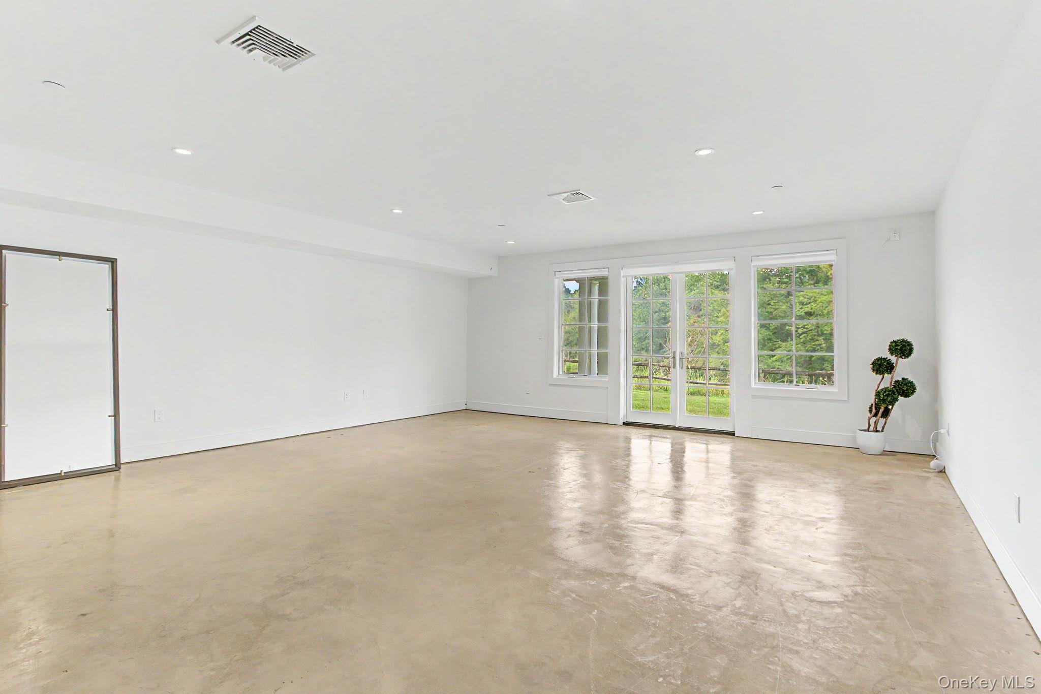 8 Jasmine Lane – For Sale photo 34
