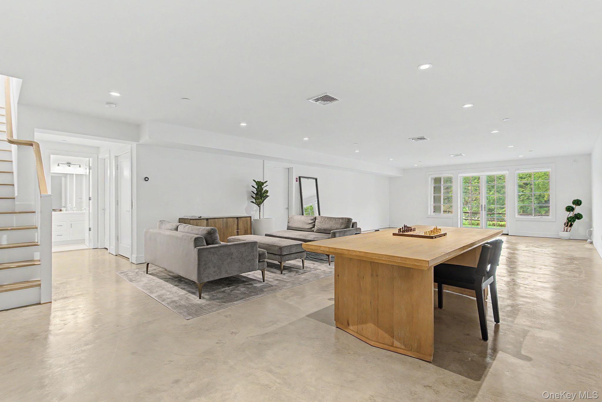 8 Jasmine Lane – For Sale photo 33