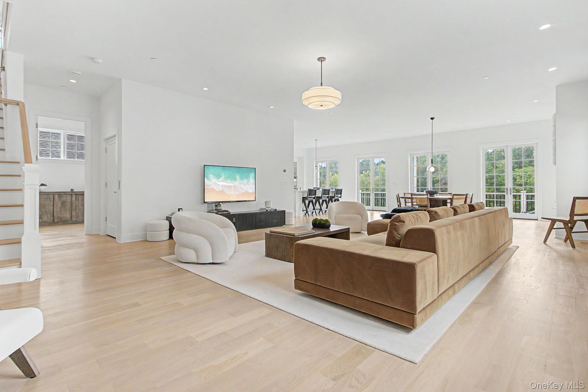 8 Jasmine Lane – For Sale photo 4