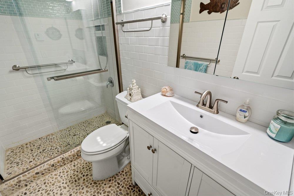 21 Revere Drive – For Rent photo 23