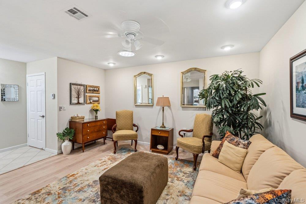21 Revere Drive – For Rent photo 14