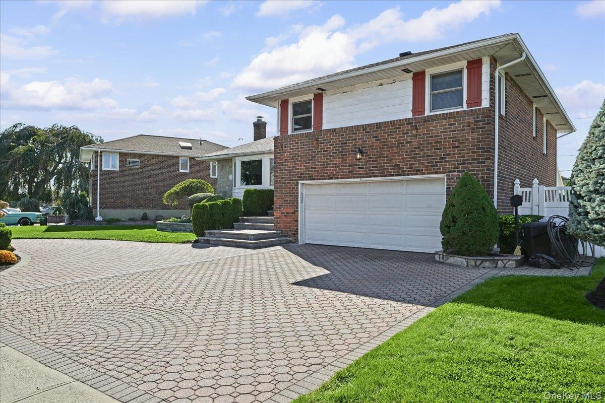 698 Edgewood Drive – For Sale photo 5