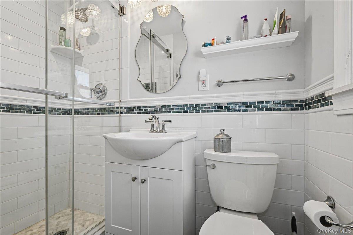 698 Edgewood Drive – For Sale photo 19