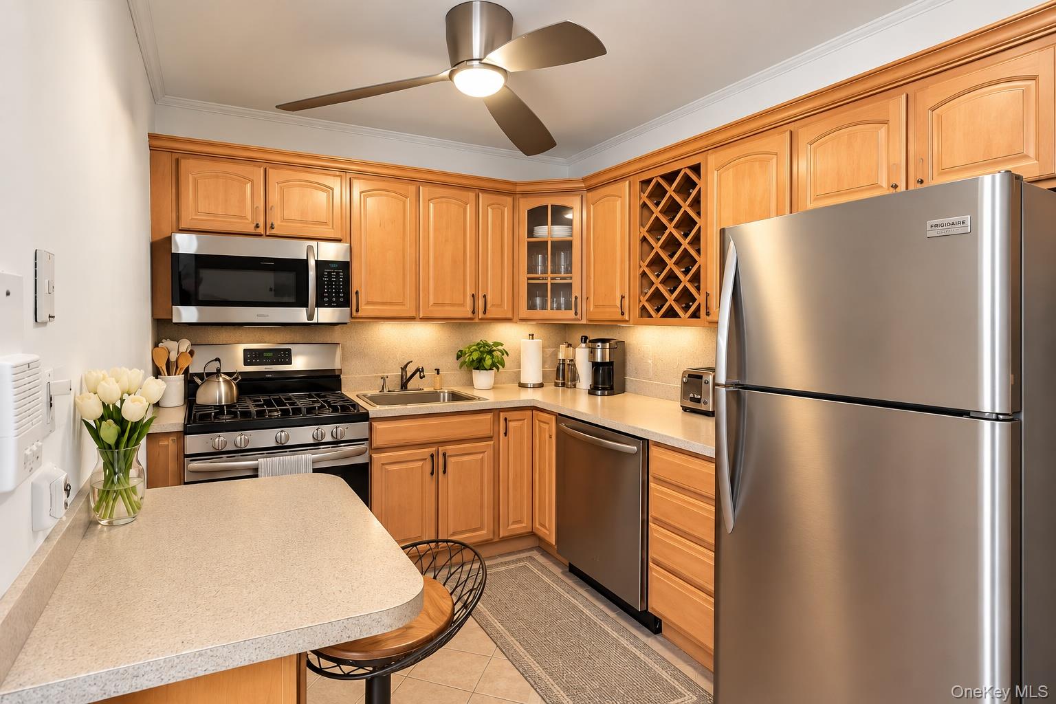 370 W Broadway, Unit 2A photo 8