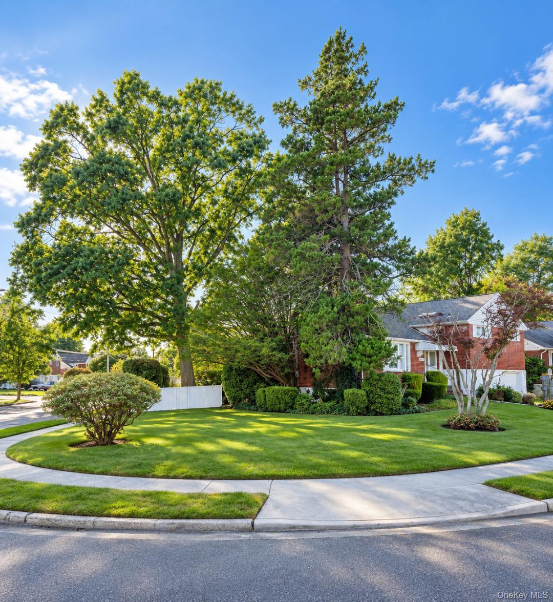 47 Felice Crescent – For Sale