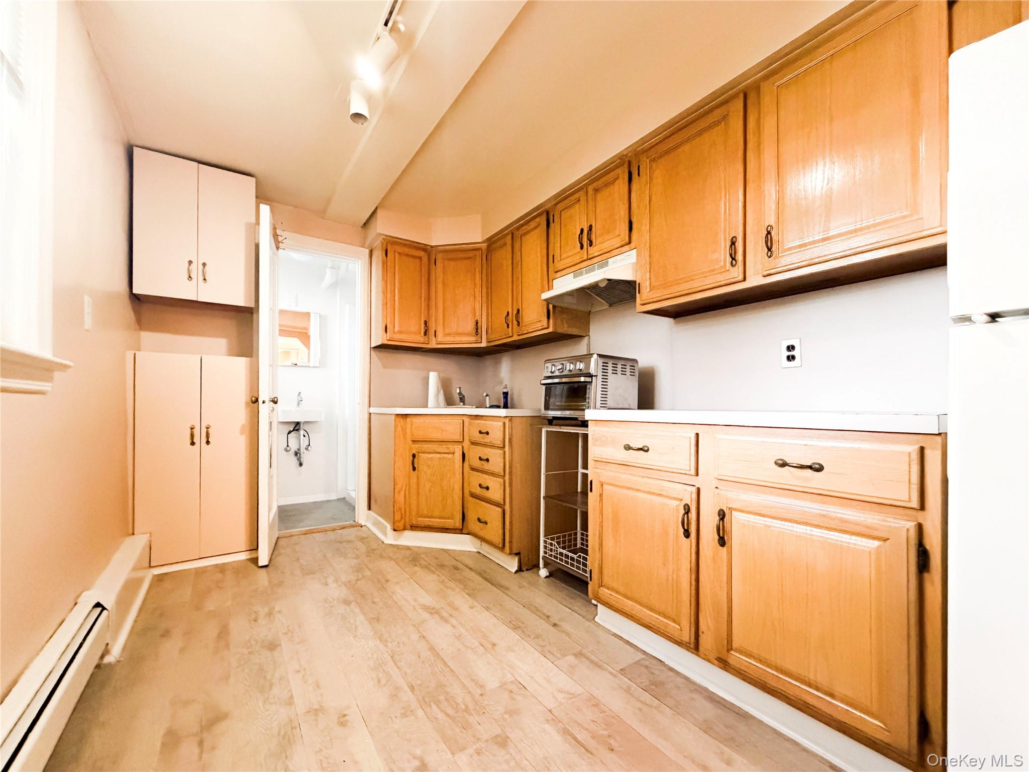 1941 Yates Avenue – For Sale photo 28