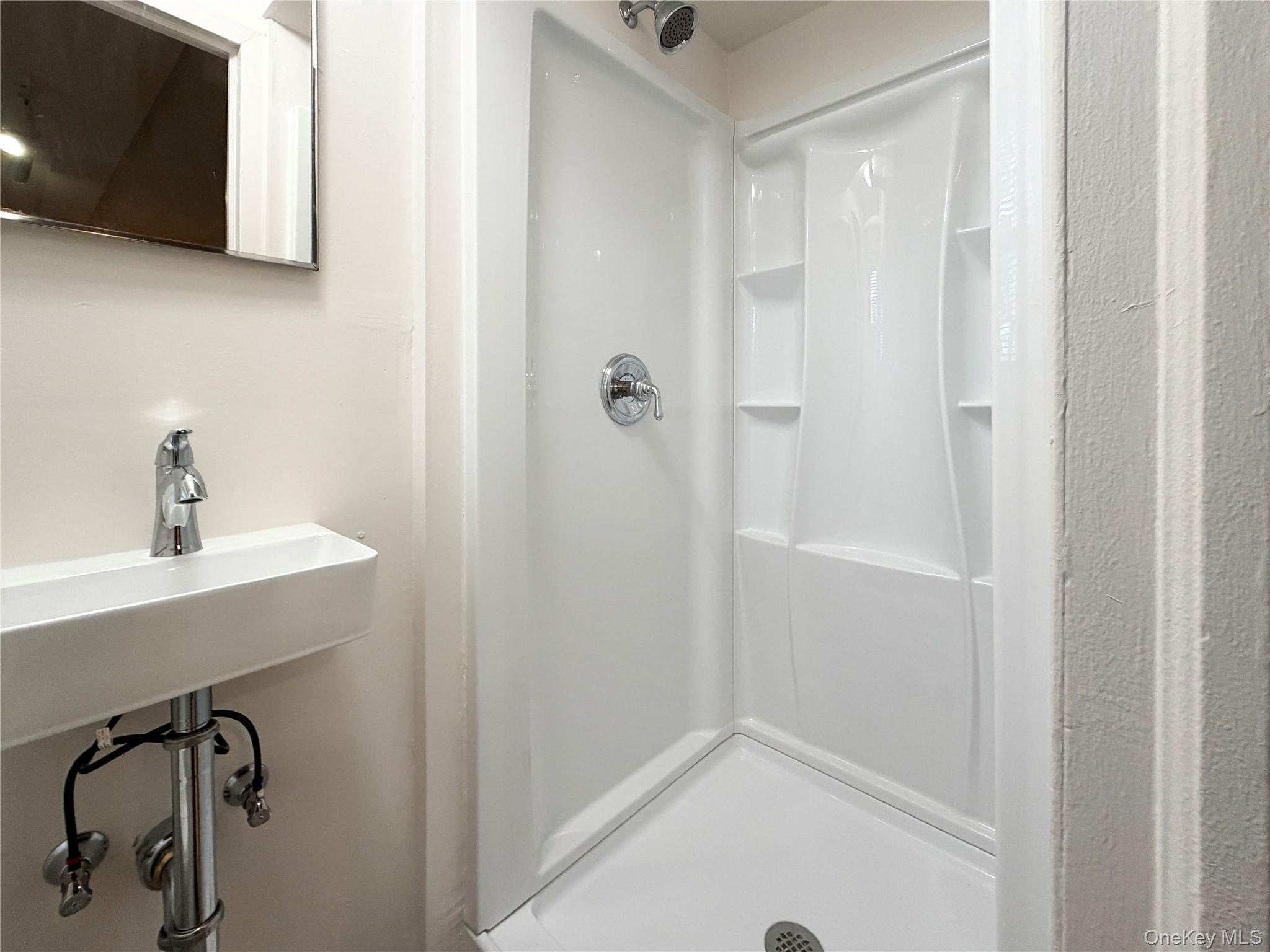 1941 Yates Avenue – For Sale photo 33