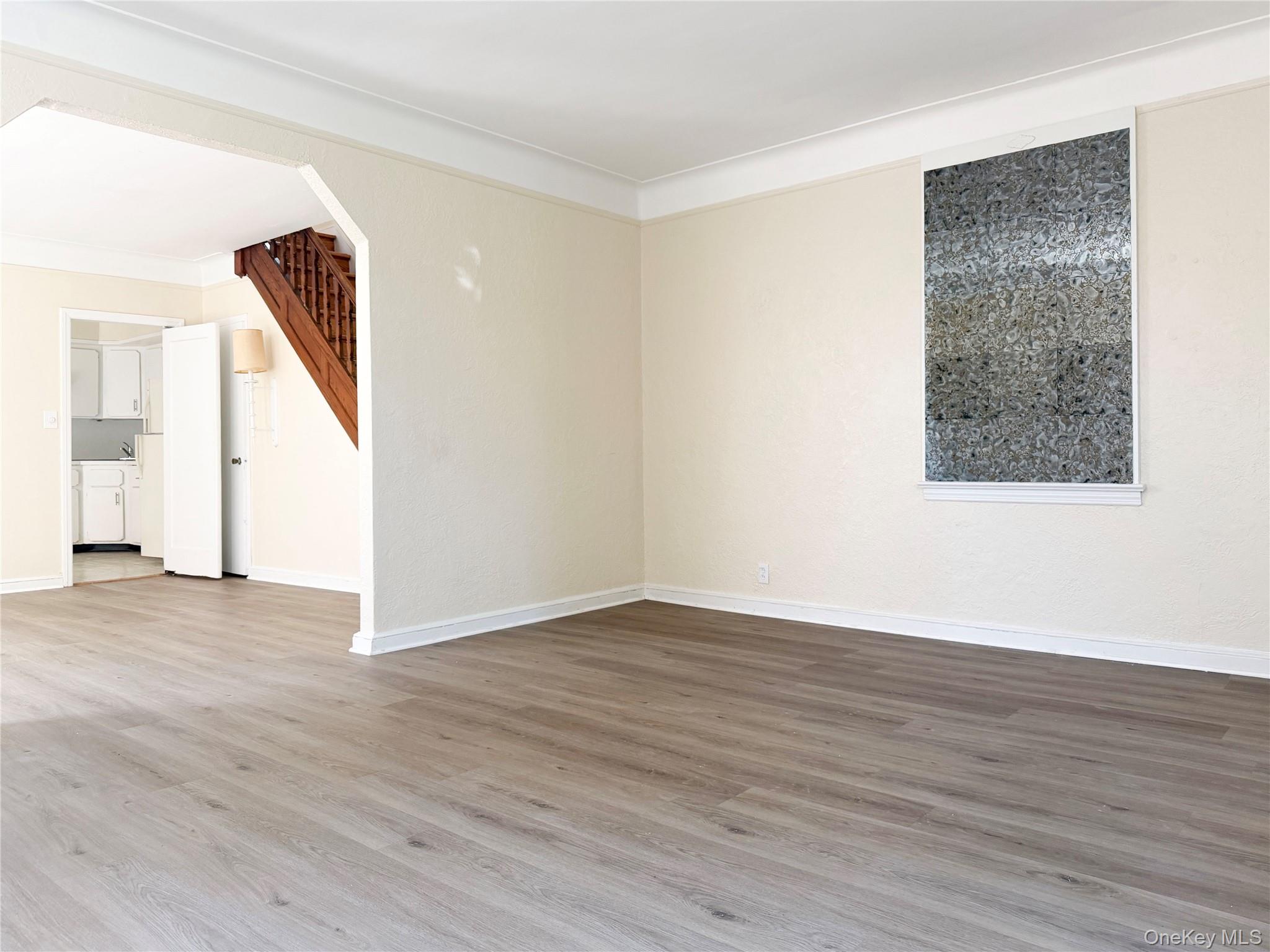 1941 Yates Avenue – For Sale photo 5
