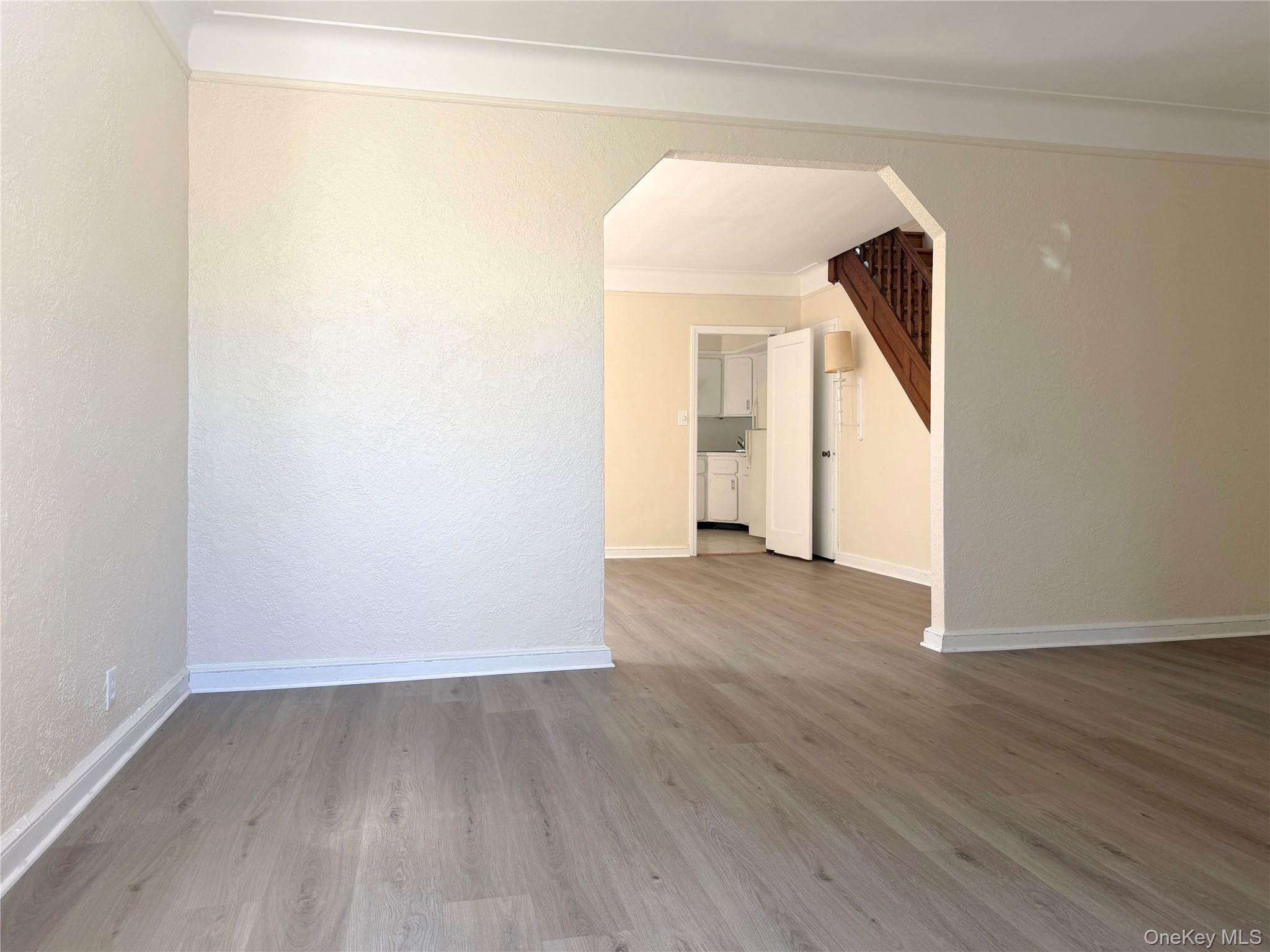 1941 Yates Avenue – For Sale photo 4