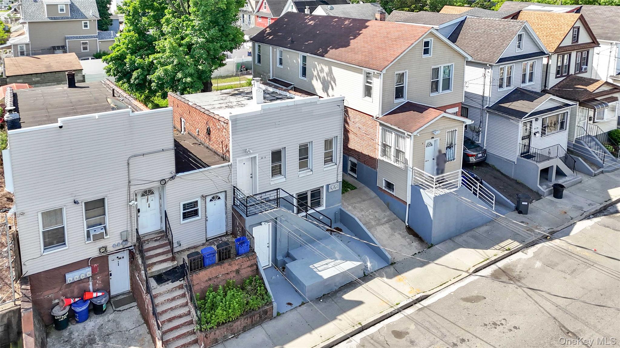 157-12 110th Avenue – For Sale photo 2