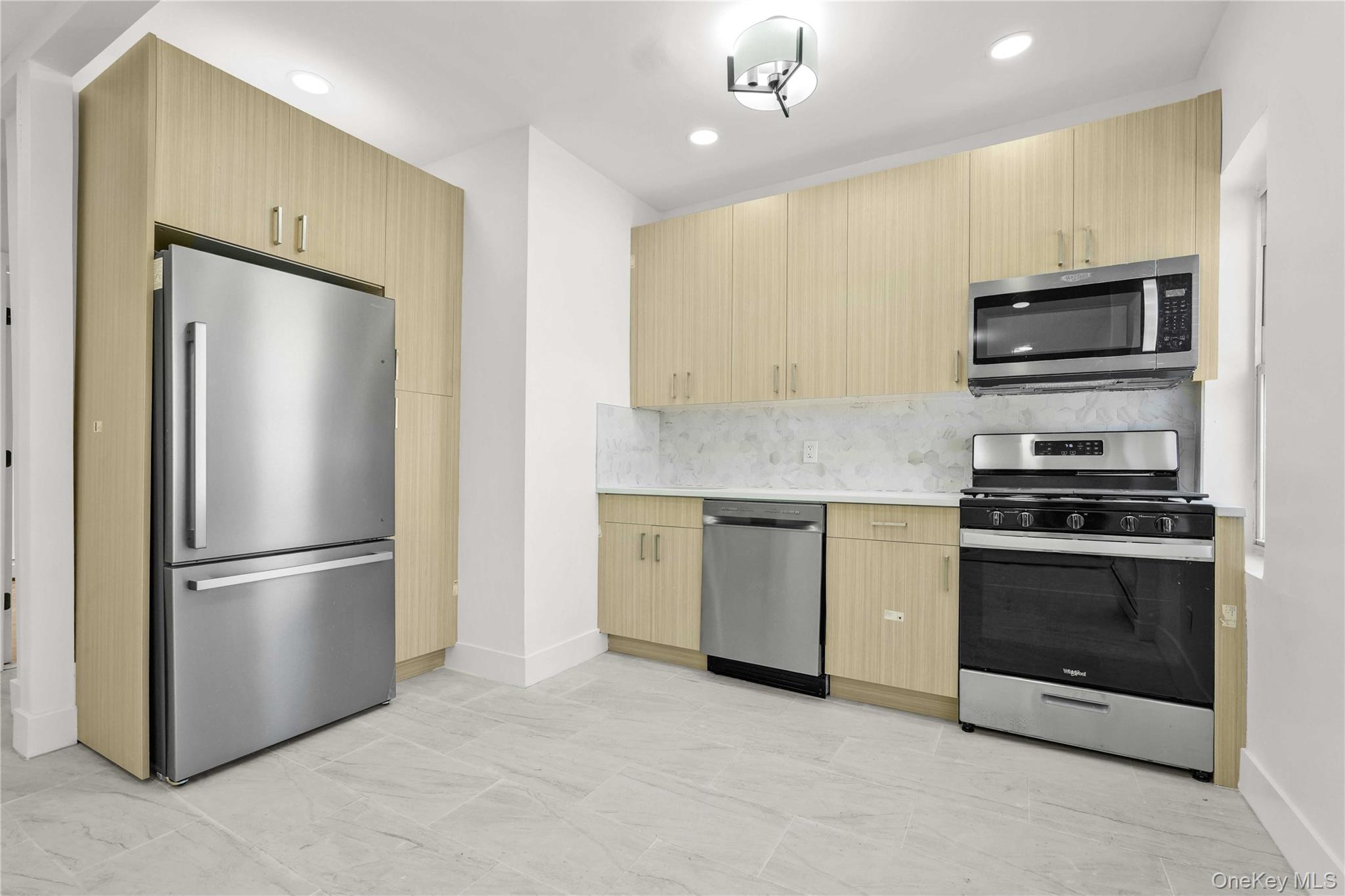 157-12 110th Avenue – For Sale photo 4