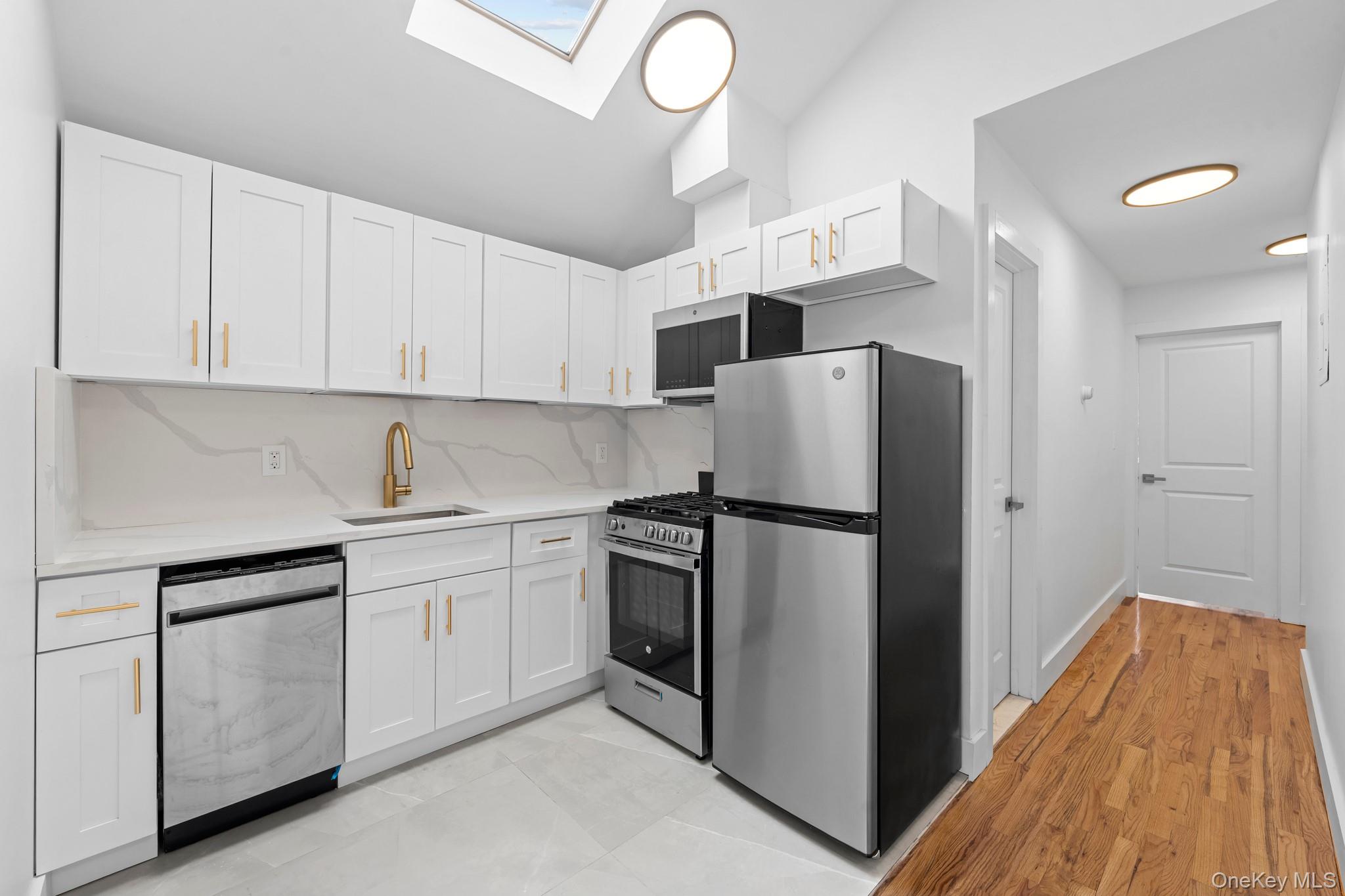 83-32 159 Street – For Sale photo 3