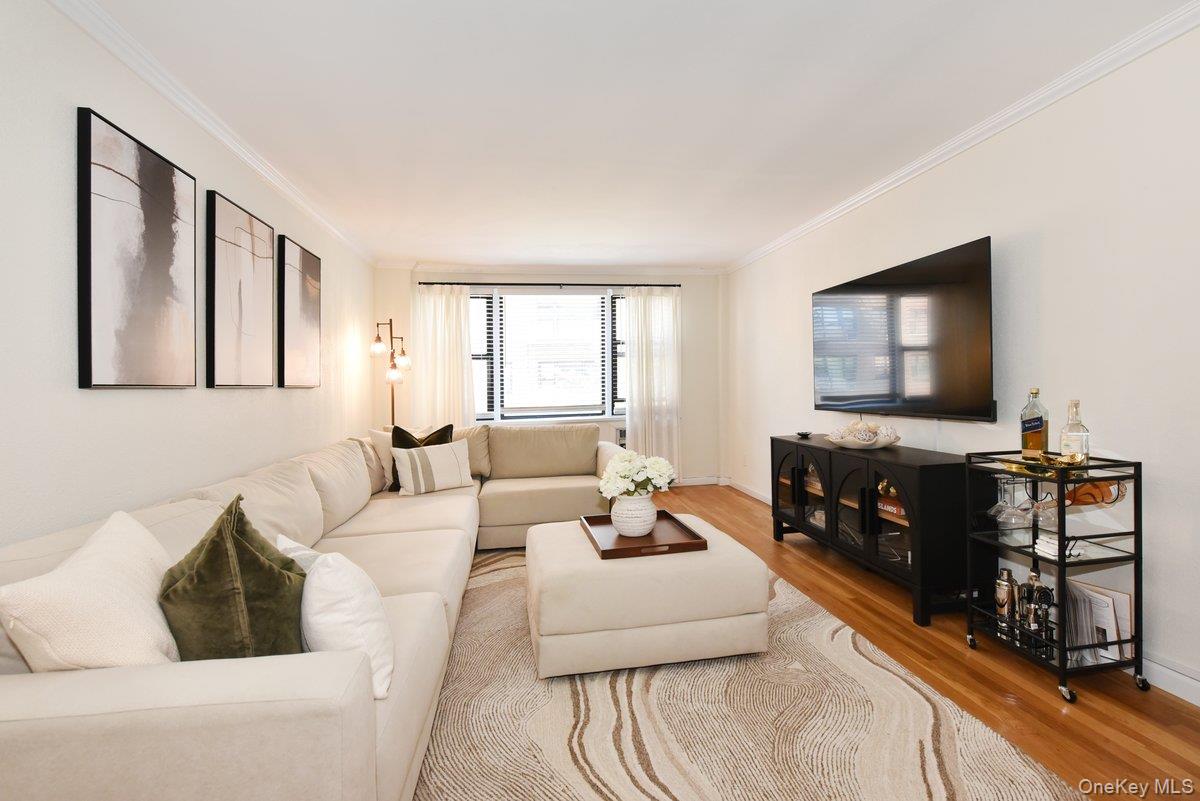 1 Birchwood Court, Unit 2O photo 3