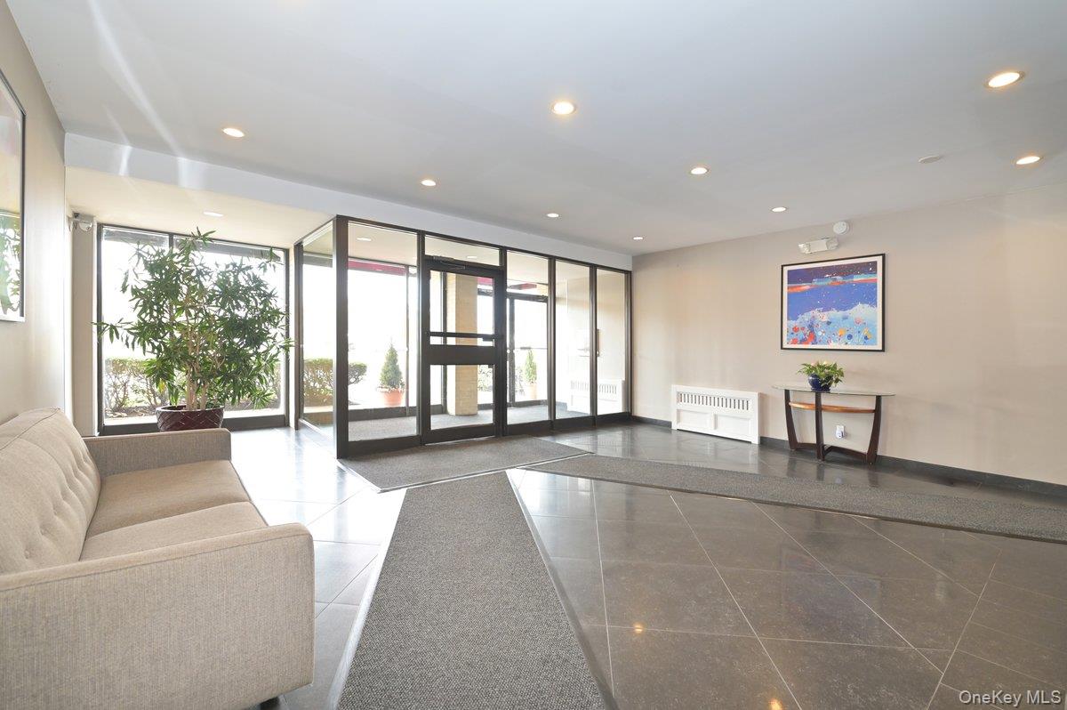 1 Birchwood Court, Unit 2O photo 13