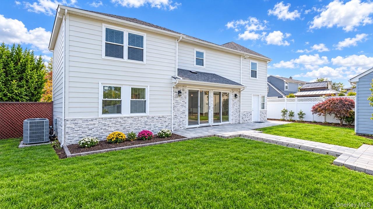 15 Coachman Lane – For Sale photo 29