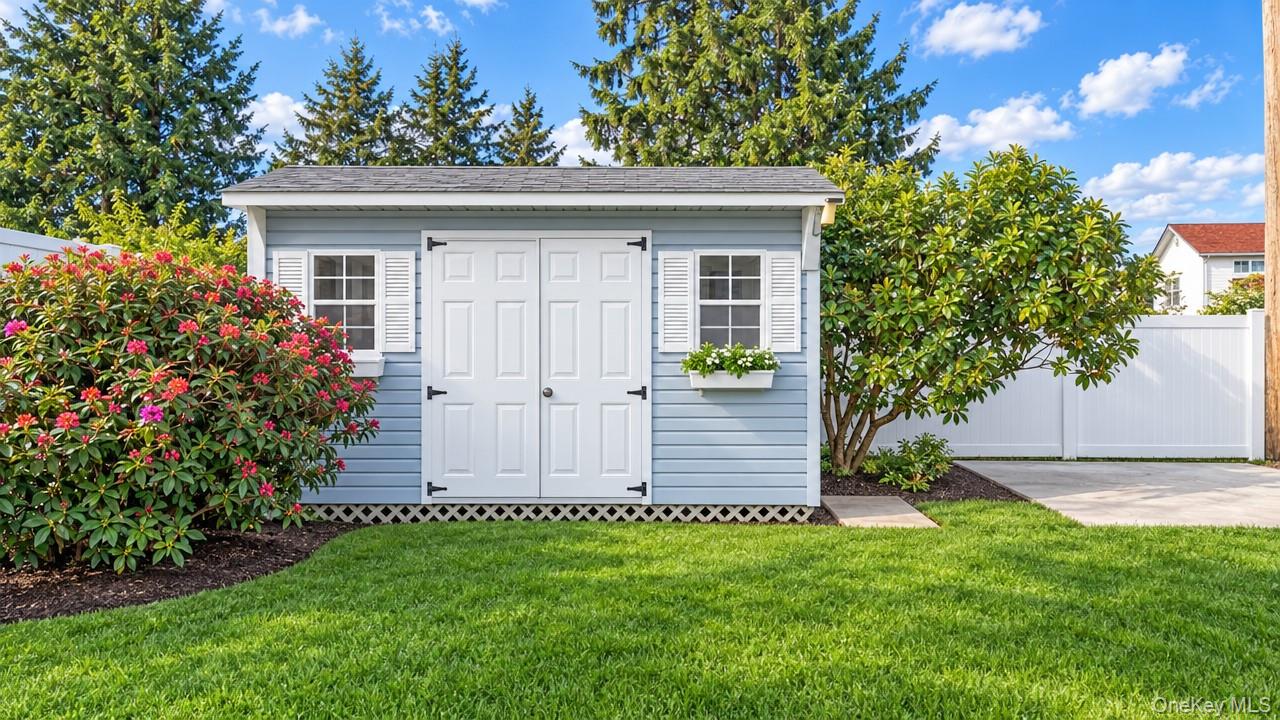 15 Coachman Lane – For Sale photo 27