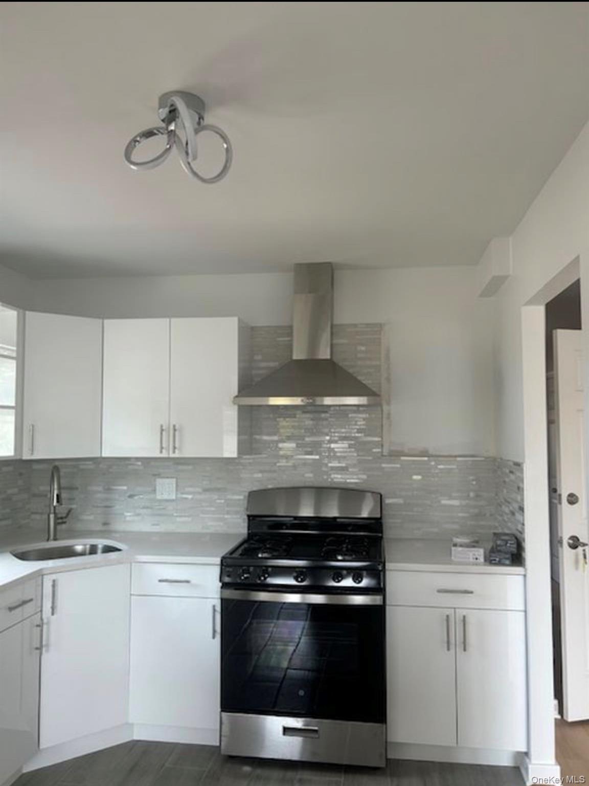 1515 209th Street, Unit 3 photo 2