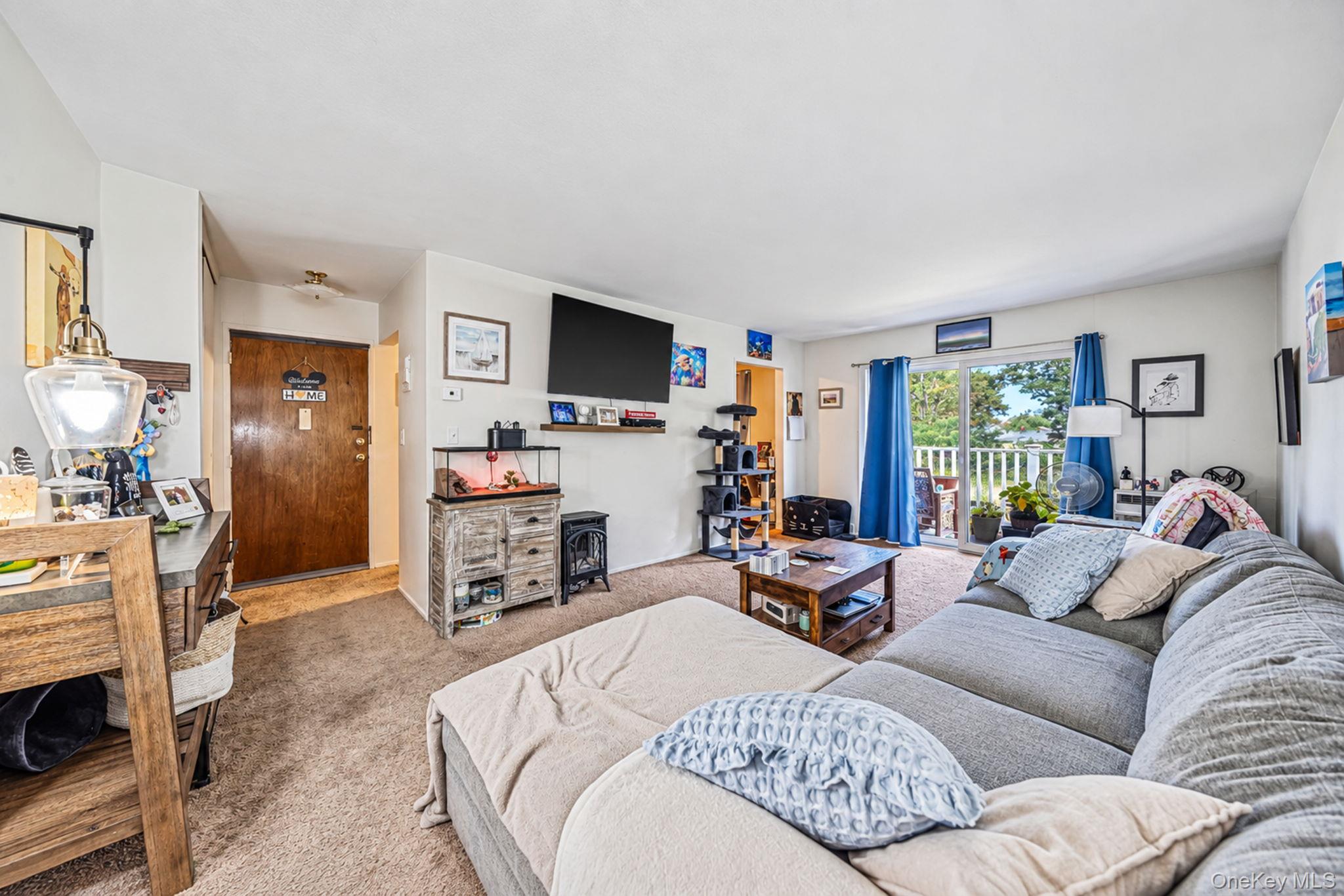260 Waverly Avenue, Unit 72 photo 7