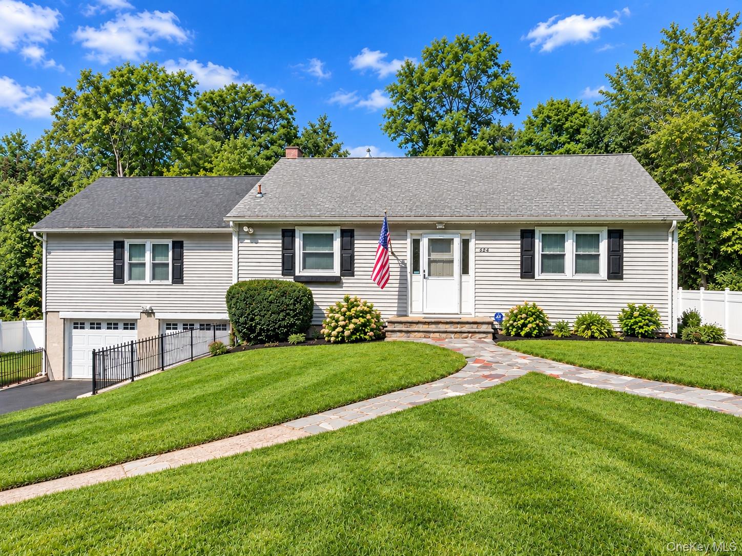 624 Mt View Road – For Sale