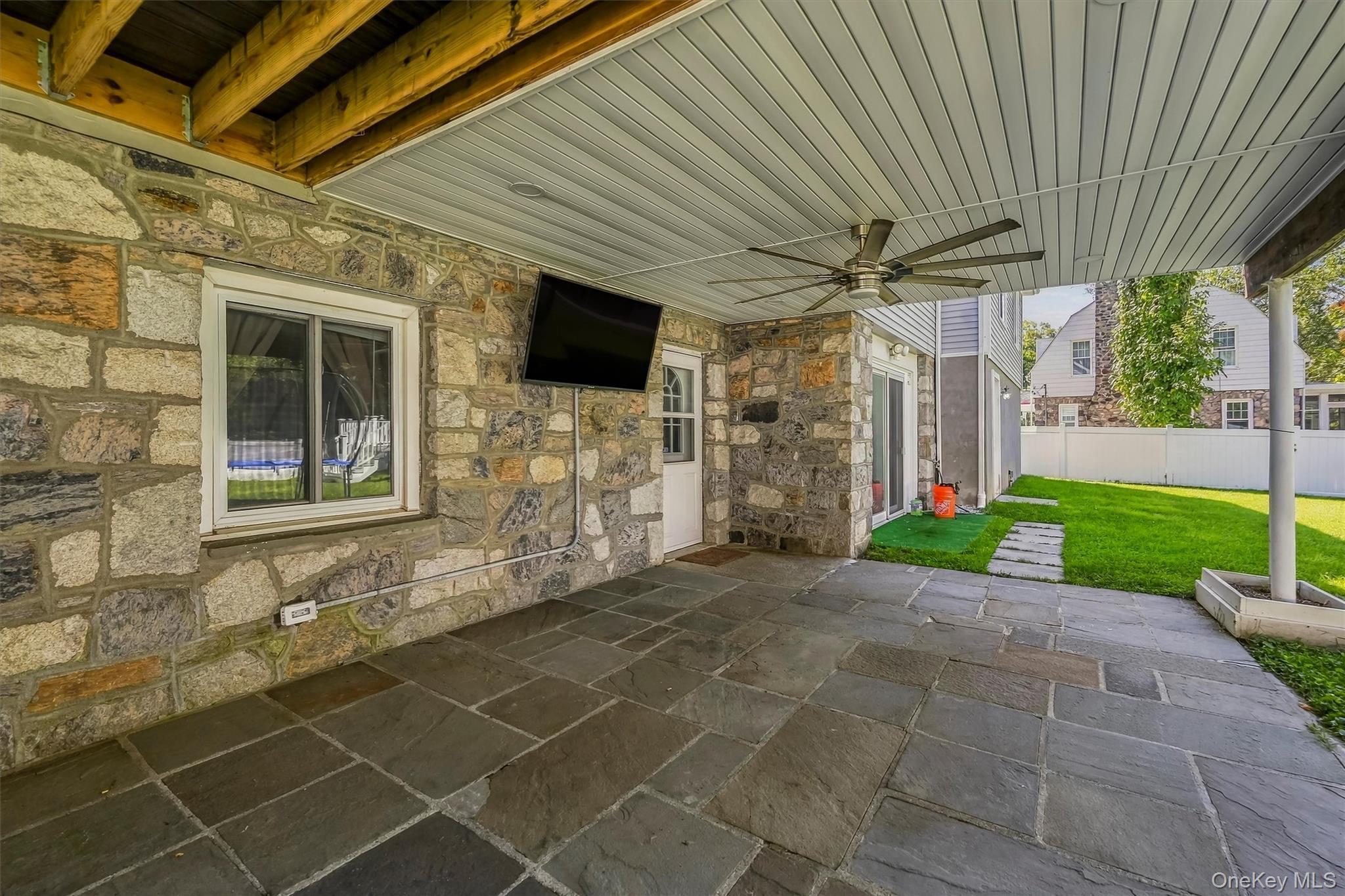 624 Mt View Road – For Sale photo 27