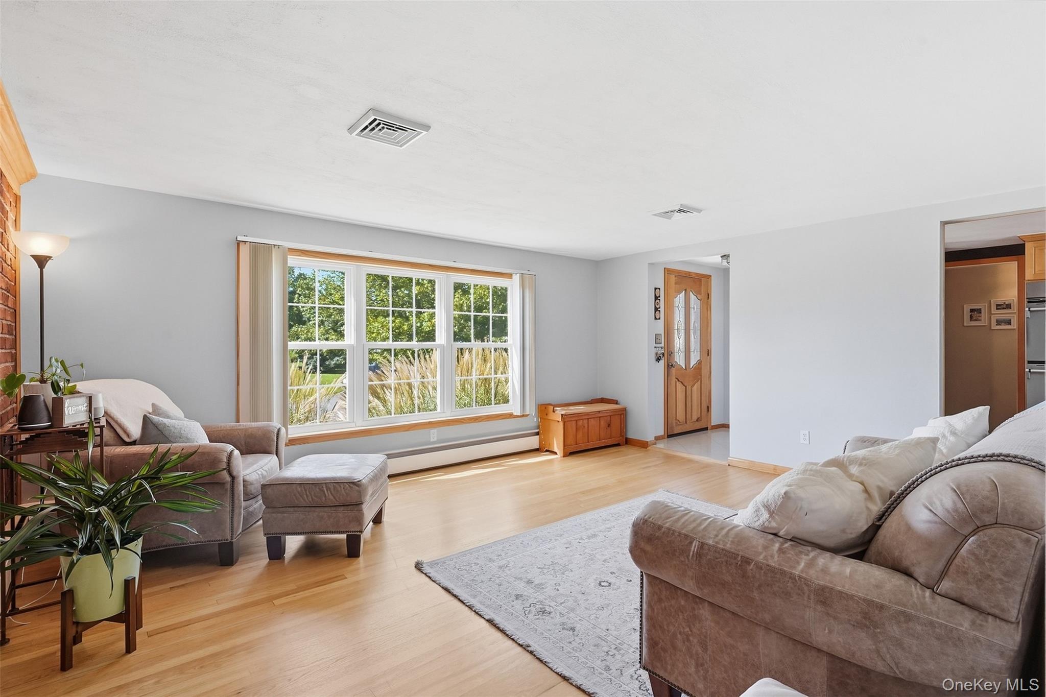 83 Harth Drive – For Sale photo 3