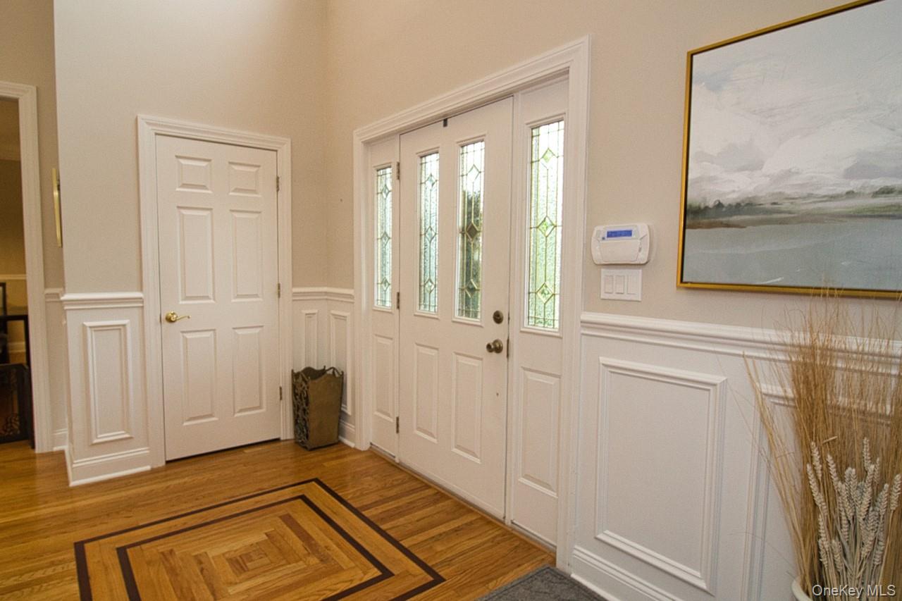9 Roselawn Road – For Sale photo 4