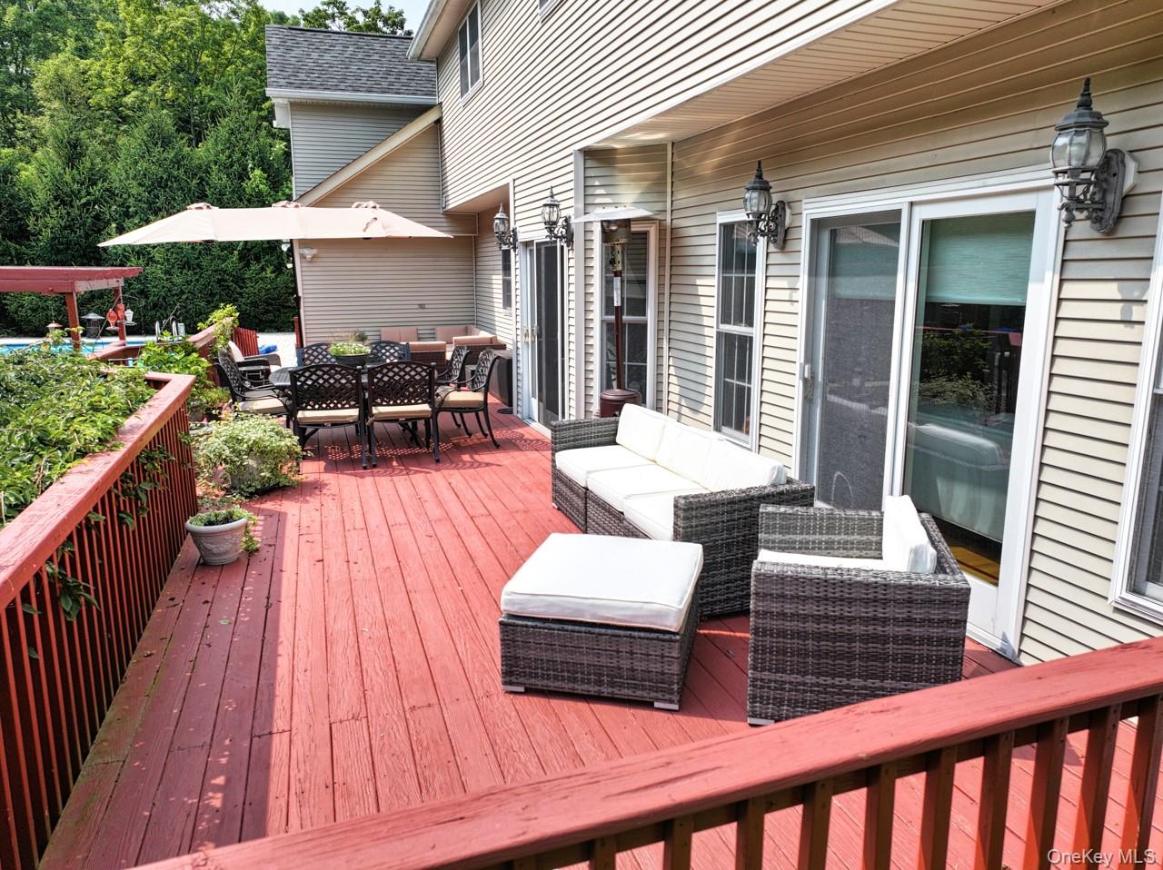 9 Roselawn Road – For Sale