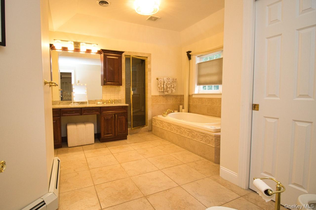 9 Roselawn Road – For Sale photo 25
