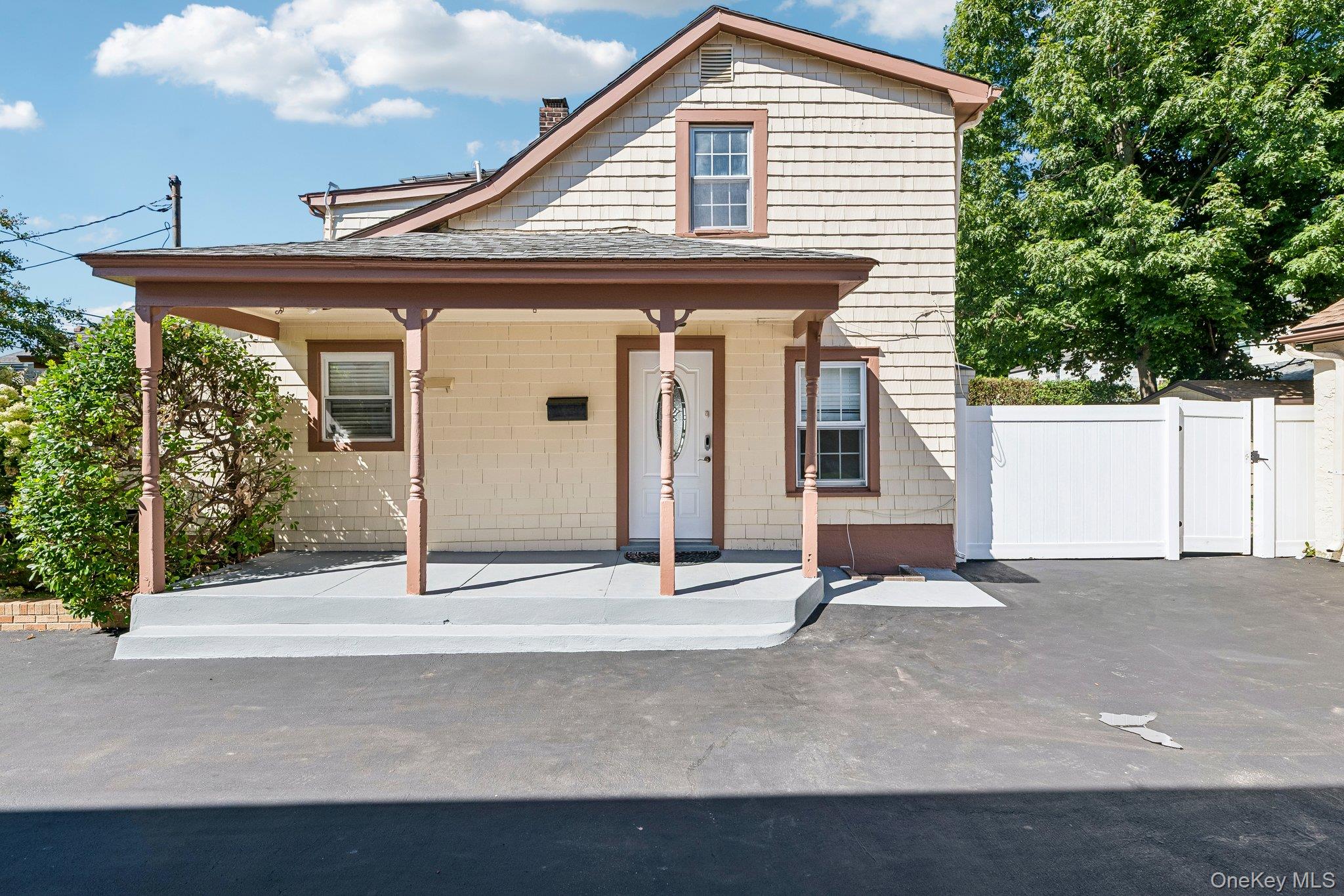 77 Jefferson Avenue – For Sale photo 3