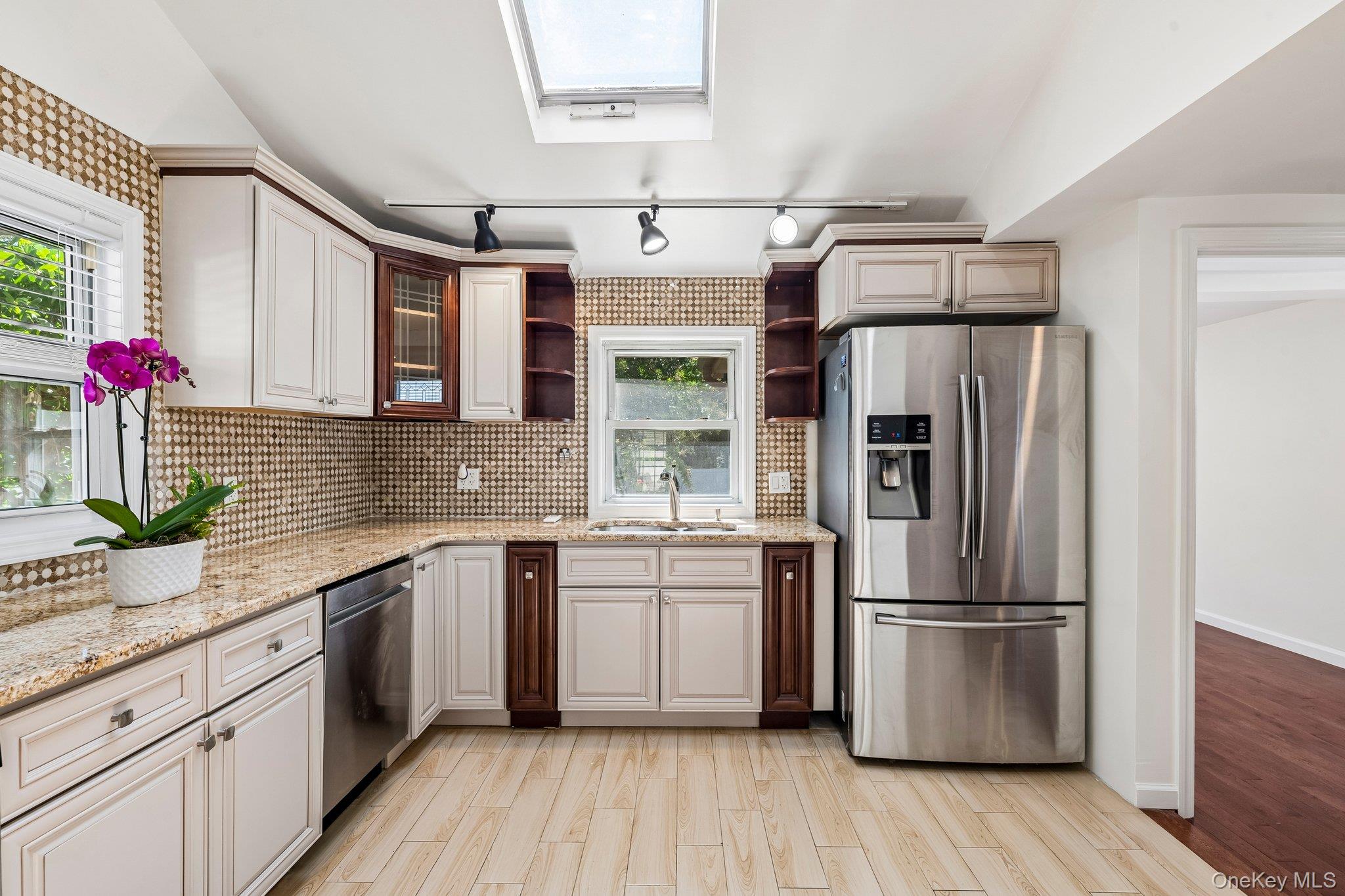 77 Jefferson Avenue – For Sale photo 37